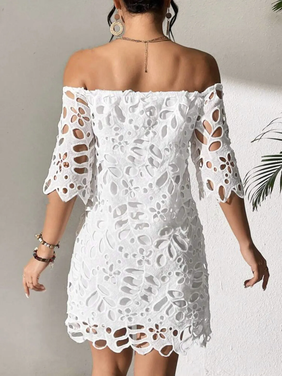 Elegant Lace Hollow Out One-Shoulder Strapless Dress