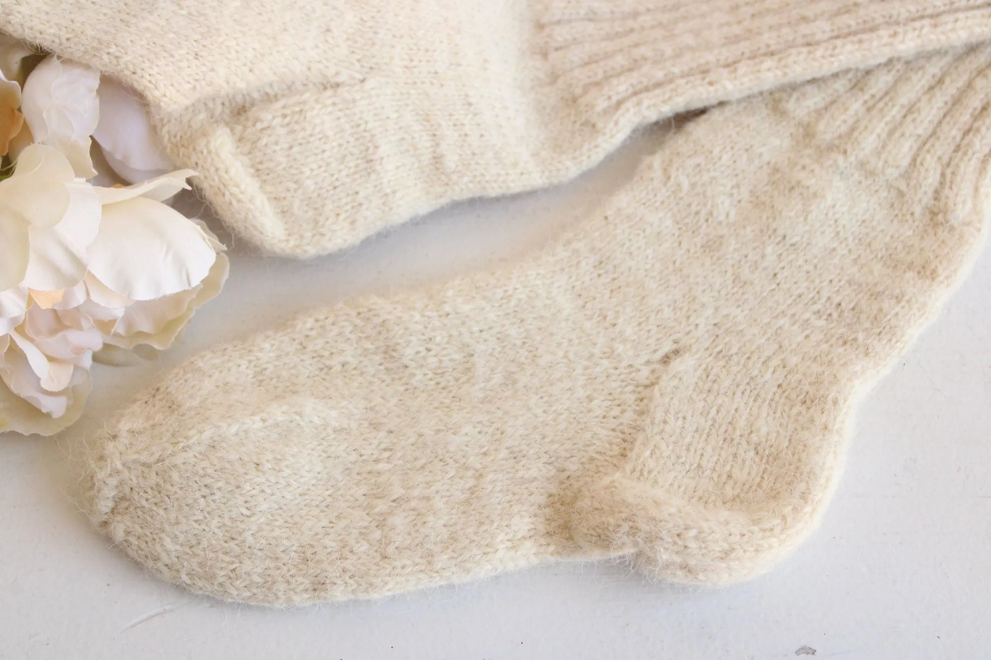 Vintage  Ivory Knit Wool Socks