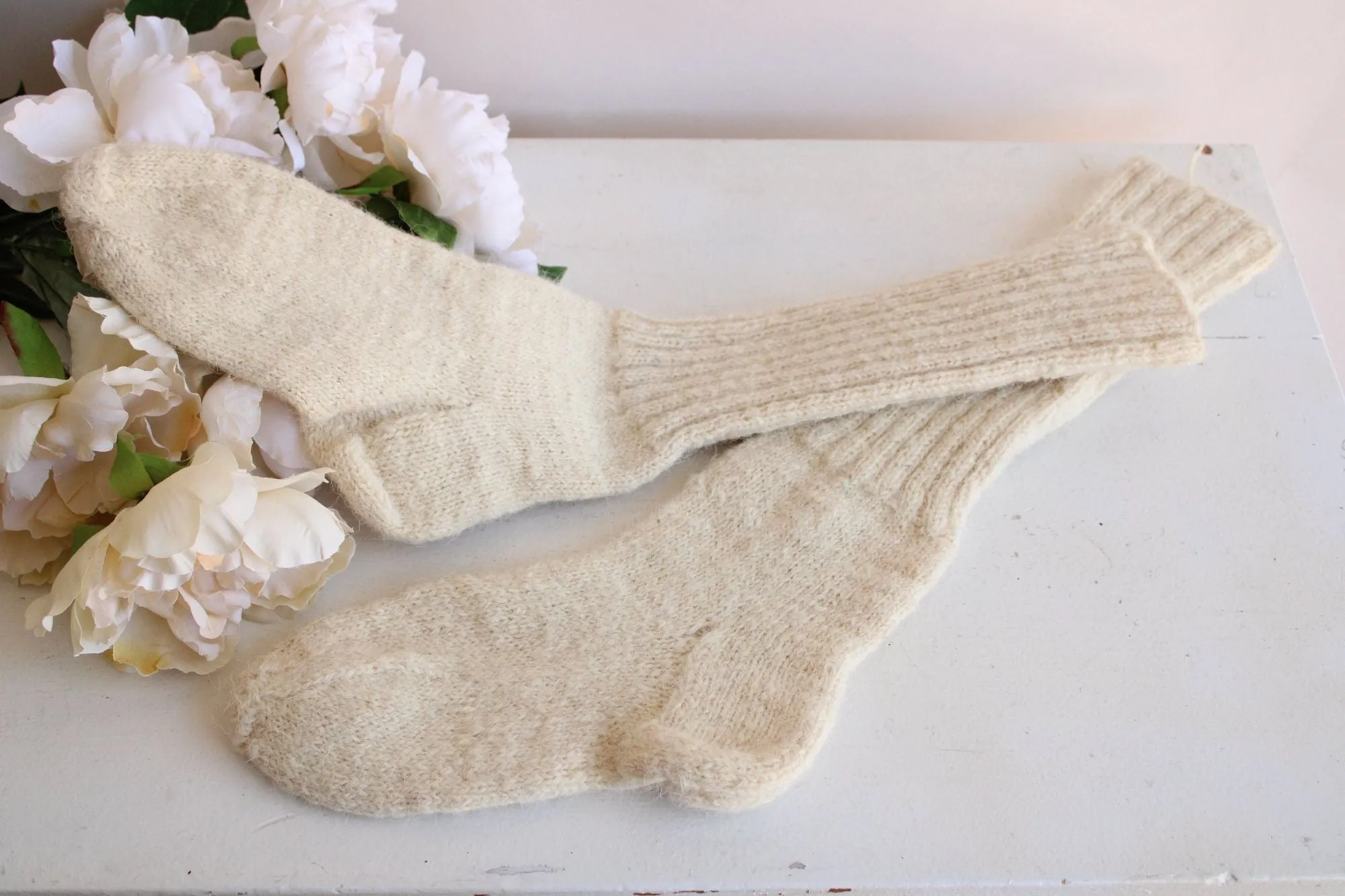 Vintage  Ivory Knit Wool Socks